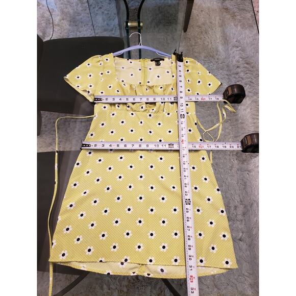 Forever 21 Daisy Dress Women's M Green Polka Dots Pleated Puff Sleeve Back Zip - Picture 7 of 11